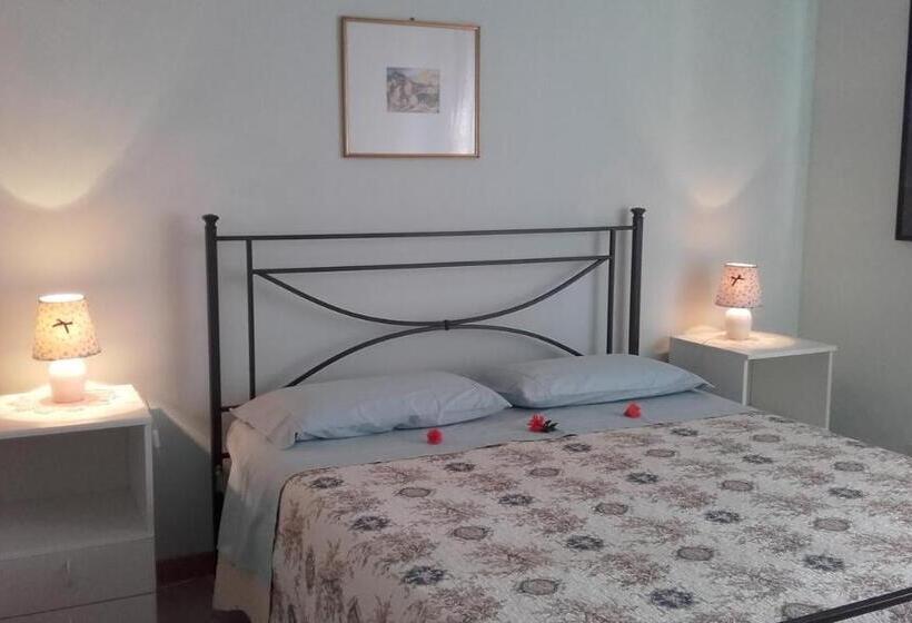 דירת חדר בקומת קרקע, Poggio Dell Olivo