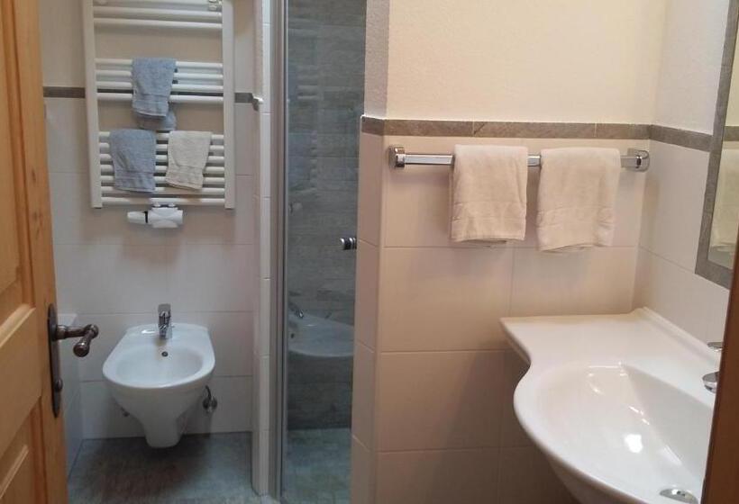 آپارتمان 2 خوابه با بالکن, Singerhof