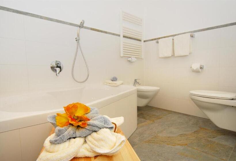 آپارتمان 2 خوابه, Singerhof