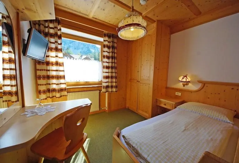 Standard Yhden Hengen Huone, Garni B&b Arnica
