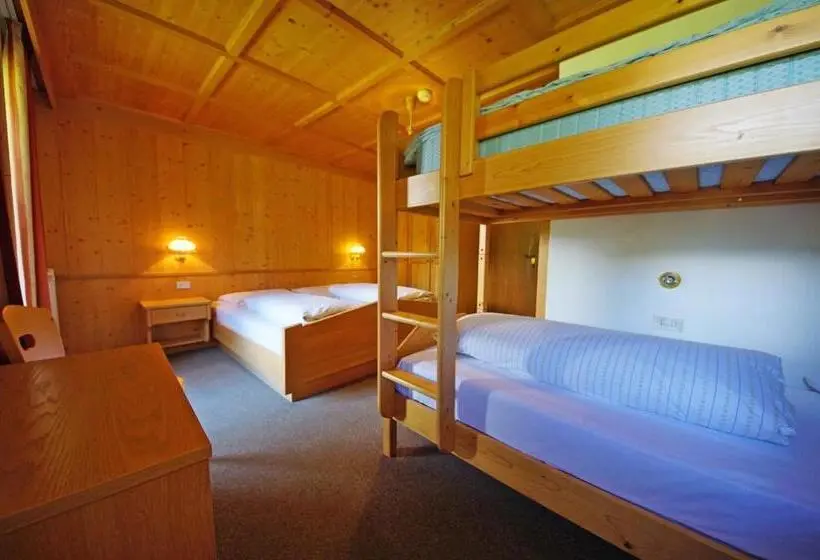 Huoneisto 1 Makuuhuone, Garni B&b Arnica