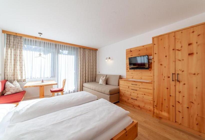 חדר סטודיו סטנדרד, Residence Emmy