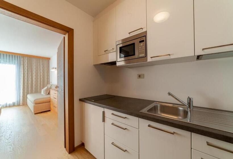 חדר סטודיו סטנדרד, Residence Emmy