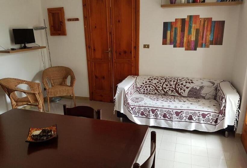 Apartamento 2 Dormitórios, Residence Orsa Minore