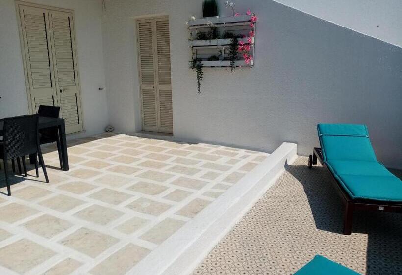 Estúdio standard com Terraço, Residence Orsa Minore