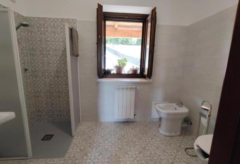 스탠다드 트리플 룸, Agriturismo Donna Bianca