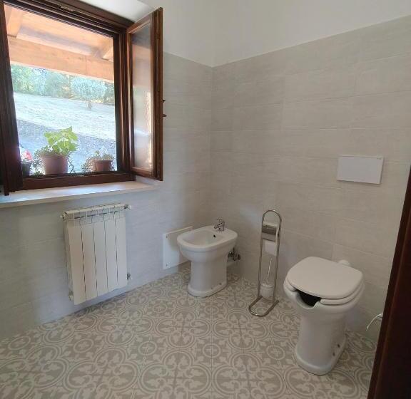 스탠다드 트리플 룸, Agriturismo Donna Bianca