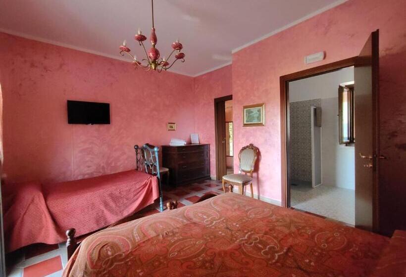 스탠다드 트리플 룸, Agriturismo Donna Bianca