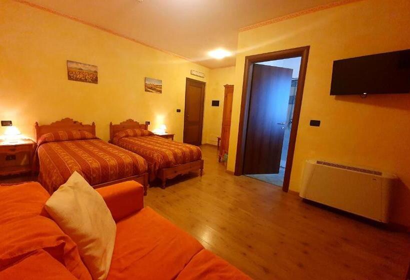 غرفة قياسية مزوَّدة بشُرفة, Agriturismo La Desiderata