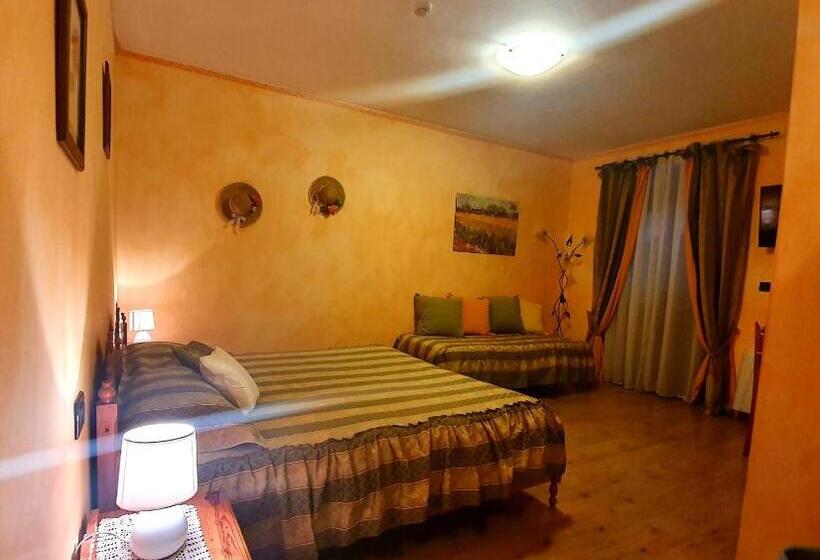 غرفة قياسية مزوَّدة بشُرفة, Agriturismo La Desiderata