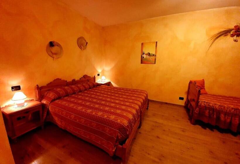 غرفة قياسية مزوَّدة بشُرفة, Agriturismo La Desiderata