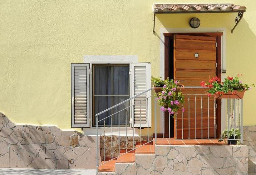 Апартаменты 2 Спальни, Agriturismo La Genziana