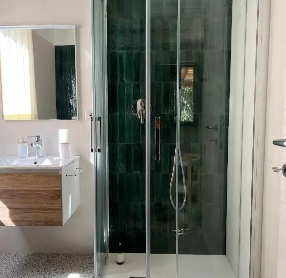 استودیوی سوپریور, Agriturismo La Genziana