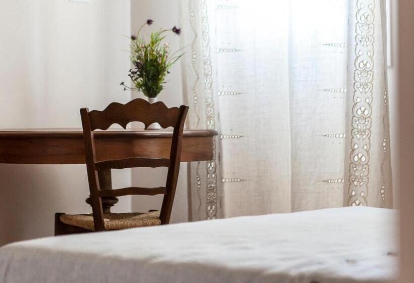 Номер Стандарт, Le Pervinche