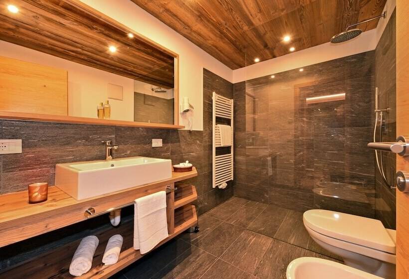 اتاق استاندارد با بالکن, Proihof