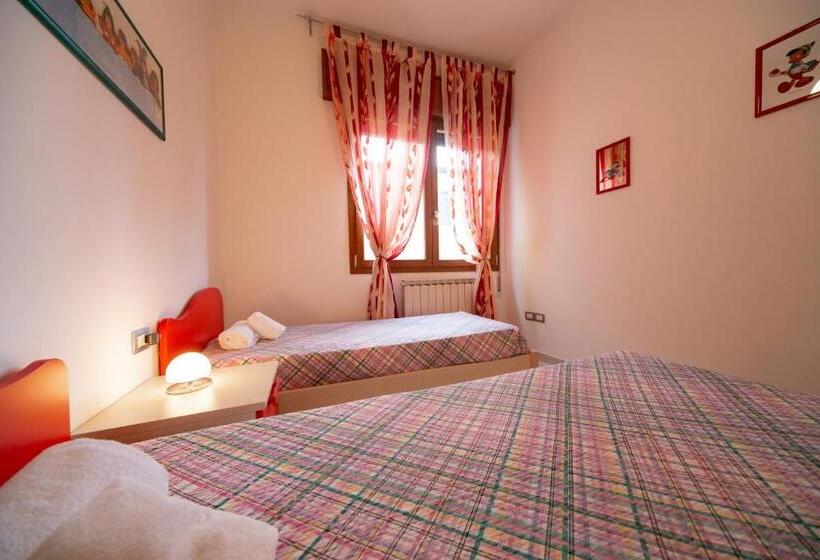 Апартаменты 2 Спальни, Appartamenti Sottomarina Carla