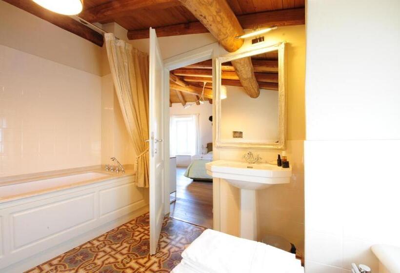 جناح جونيور مطل علي البحيرة, Locanda Al Castelletto