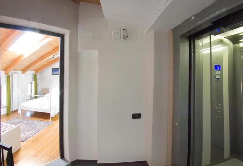 1 Bedroom Penthouse Apartment, Piazza Grande City Residence