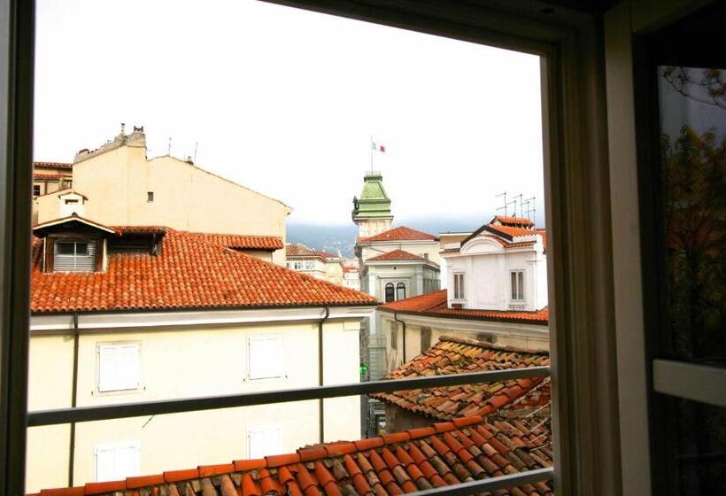 1 Bedroom Penthouse Apartment, Piazza Grande City Residence