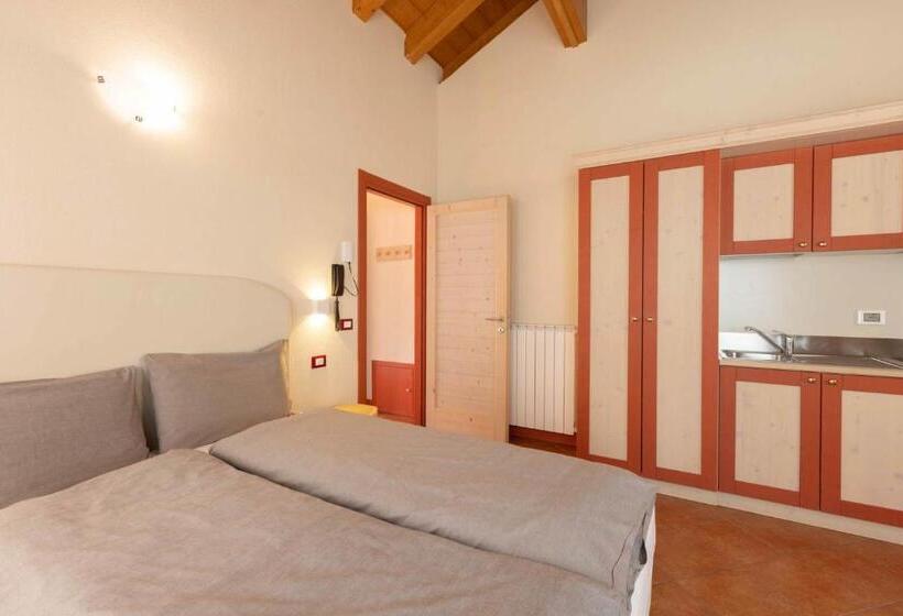 إستوديو قياسى, Residence Adamello Resort