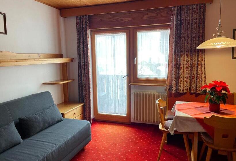 Апартаменты 1 Спальня, Residence Lastei