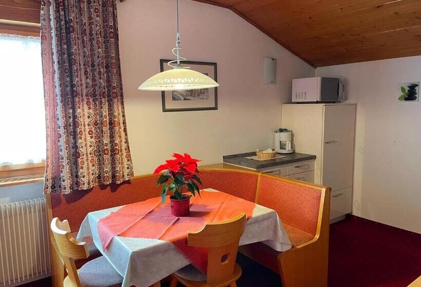 Апартаменты 1 Спальня, Residence Lastei