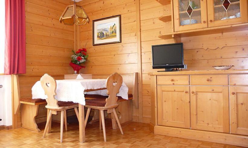 Апартаменты 1 Спальня, Residence Lastei