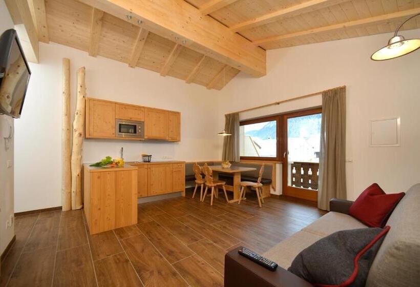 Апартаменты 2 Спальни с Балконом, Residence Magdalena
