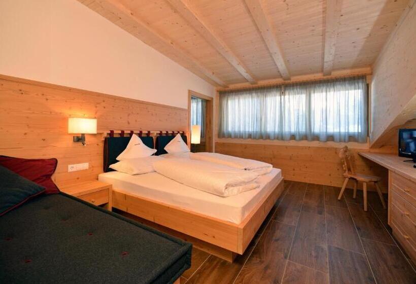 Family flat with balcony, Residence Magdalena