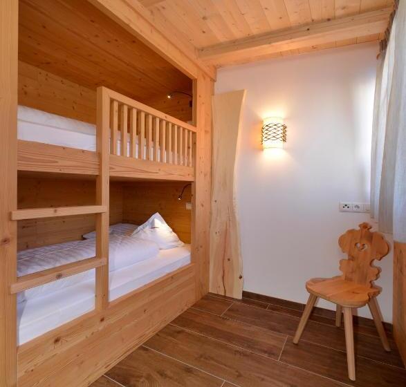 Family flat with balcony, Residence Magdalena