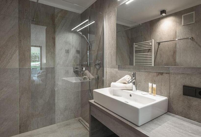 إستوديو قياسى مطلّ علي الحديقة, Residence Magdalena