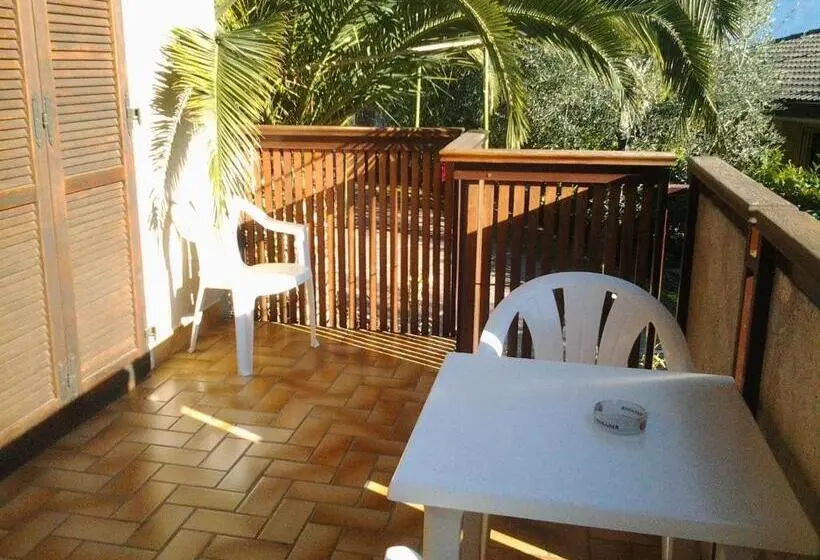 استودیوی استاندارد, Residence Miravalle