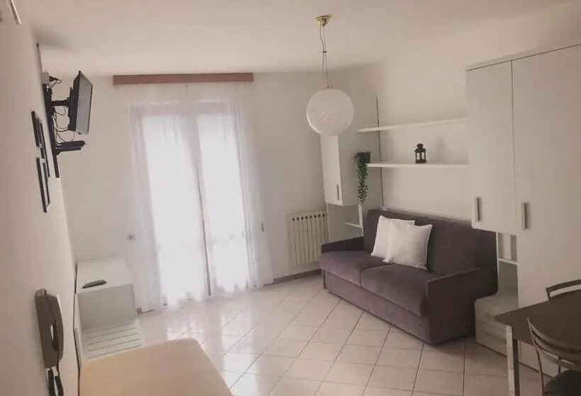استودیوی استاندارد, Residence Miravalle