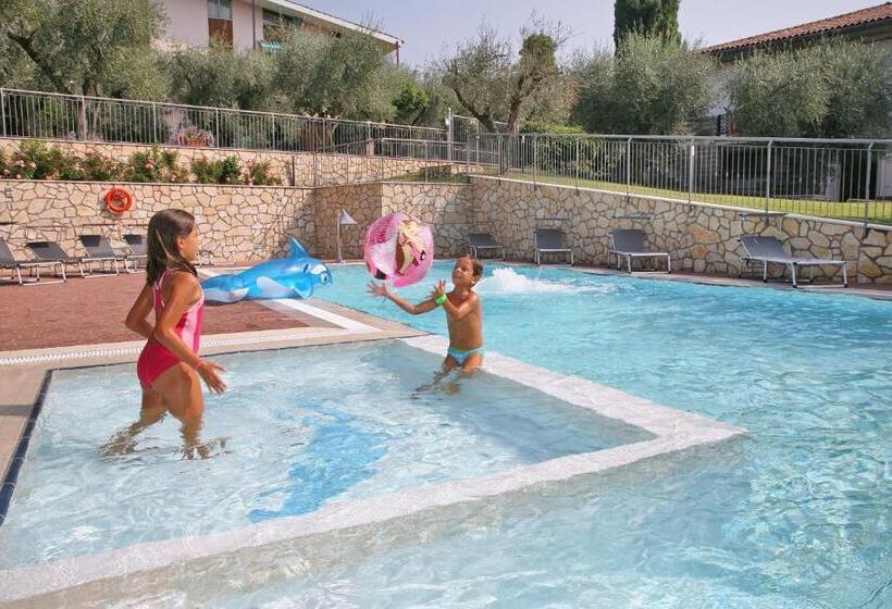 דירת חדר, Residence Uliveto