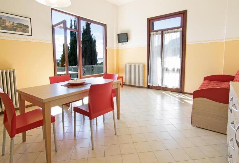 דירת שני חדרים, Residence Uliveto