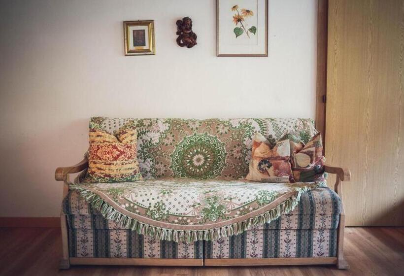 דירת שני חדרים, Haus Adlerhorst