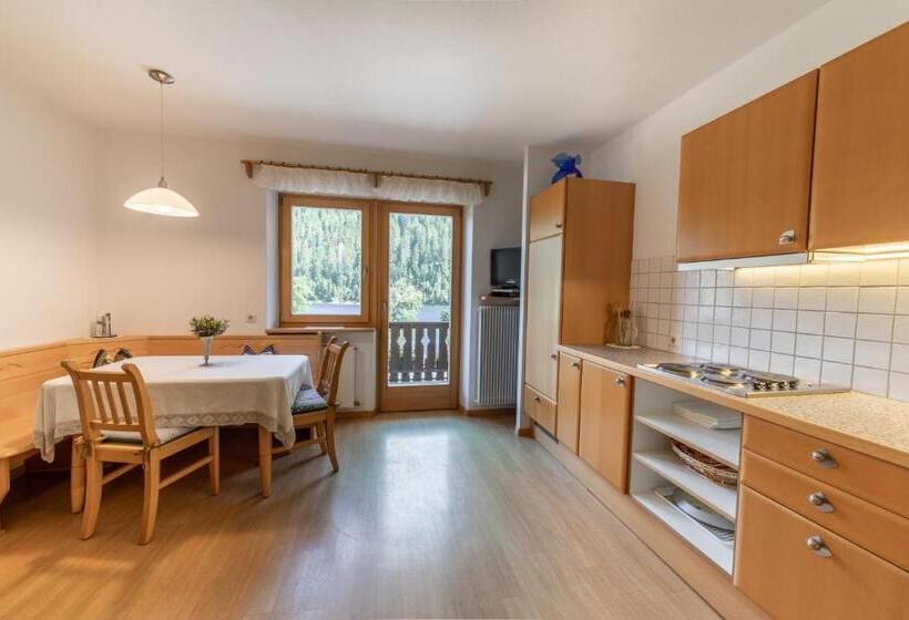 1 Bedroom Apartment Lake View, Haus Adlerhorst