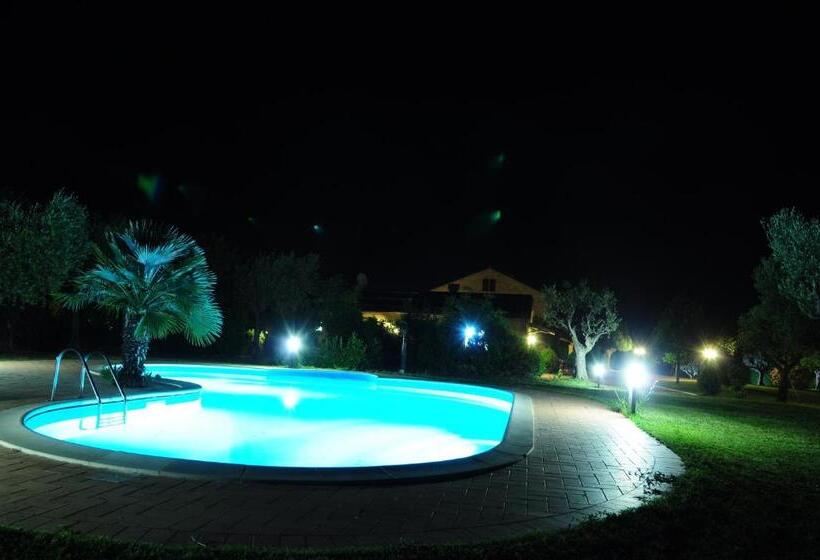 Апартаменты 1 Спальня, Il Casale