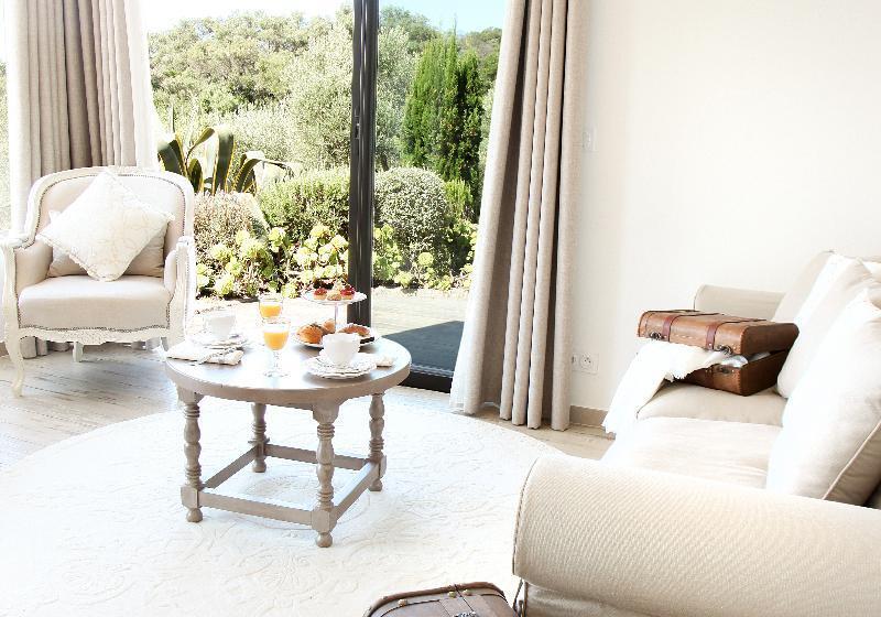 Полулюкс с Гидромассажем, L'hostellerie Du Moulin Des Oliviers