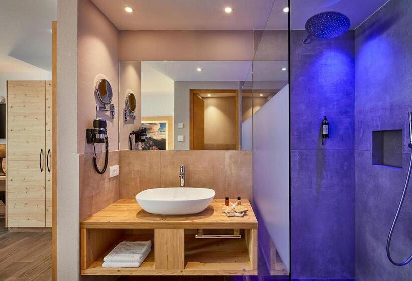 デラックスルーム, Tabladel