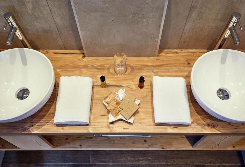 デラックスルーム, Tabladel