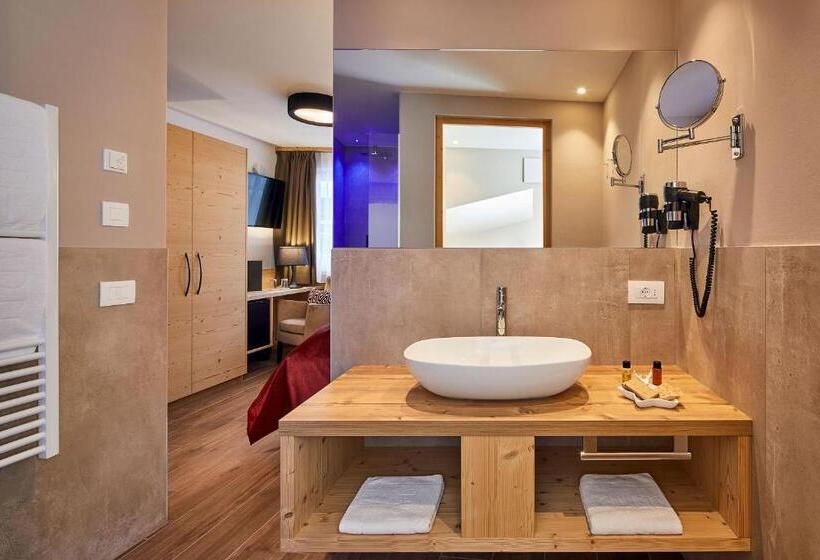 スタンダードルーム, Tabladel