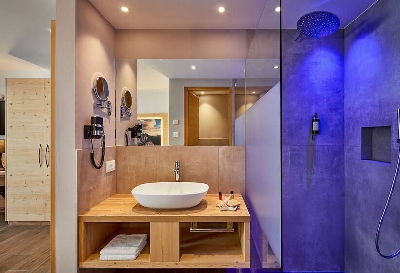 デラックスルーム, Tabladel