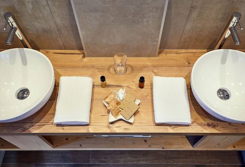 ジュニアスイート, Tabladel