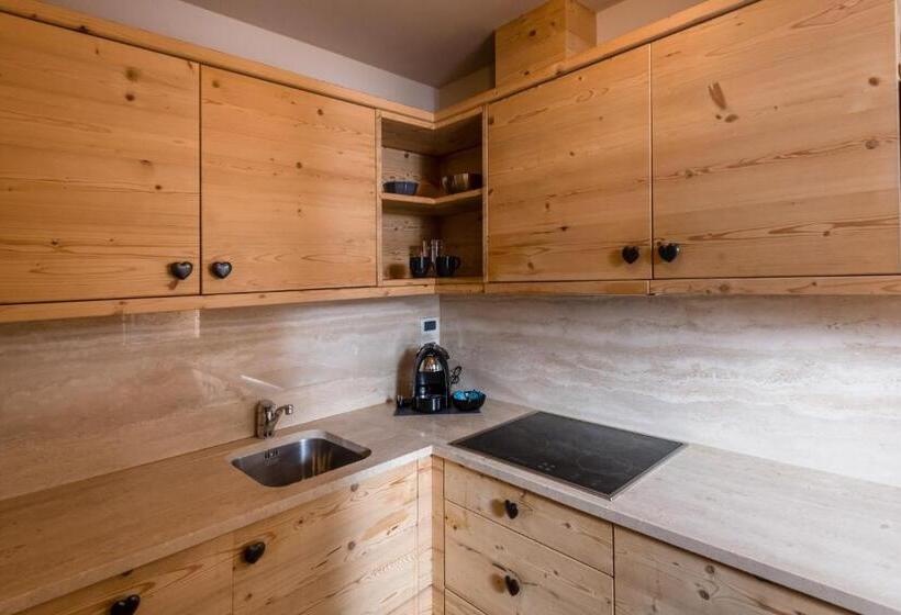 شقة سوبريور غرفة واحدة, Nei Y Suredl Nevesole