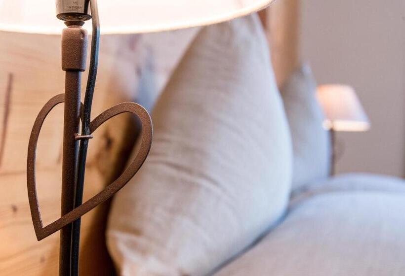 شقة سوبريور غرفة واحدة, Nei Y Suredl Nevesole