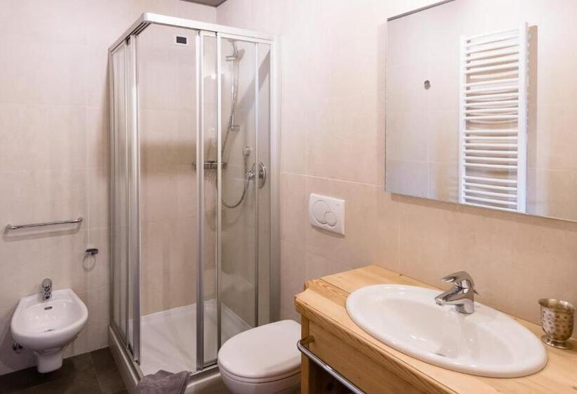 شقة سوبريور غرفة واحدة, Nei Y Suredl Nevesole