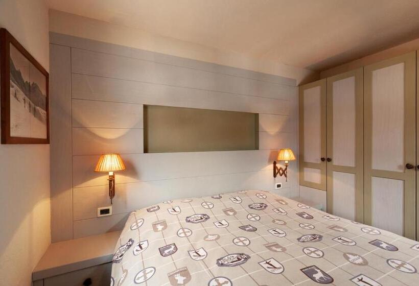 غرفة دوبلكس, Nei Y Suredl Nevesole