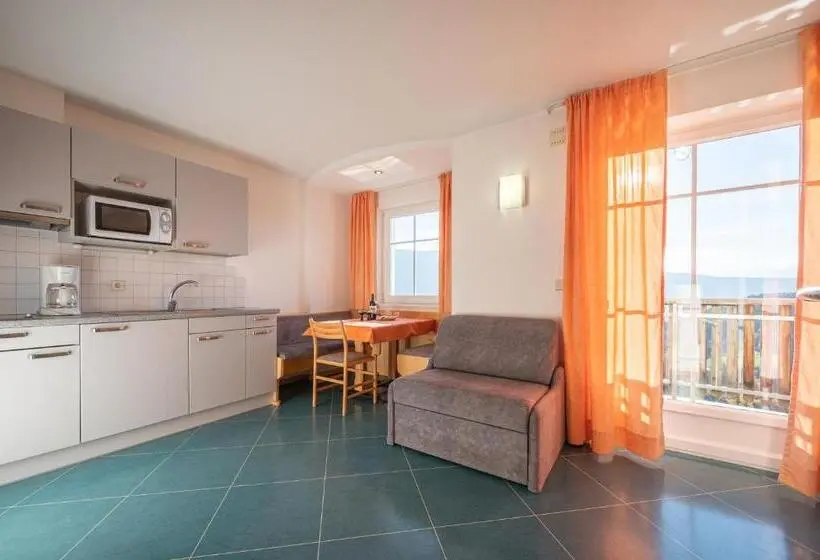 1ベッドルームアパートメント, Residence Treyer