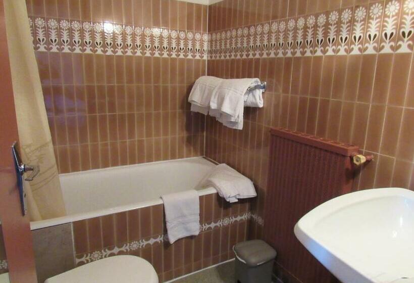 Номер Стандарт Трехместный, Ker Annick